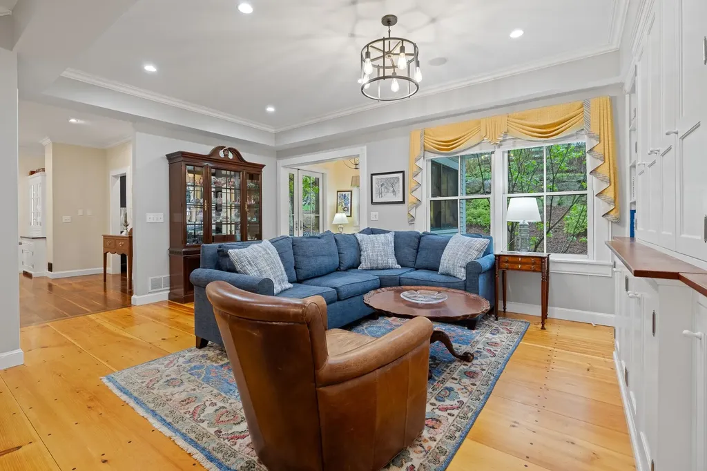 38 Maple Street Hanover NH 03755