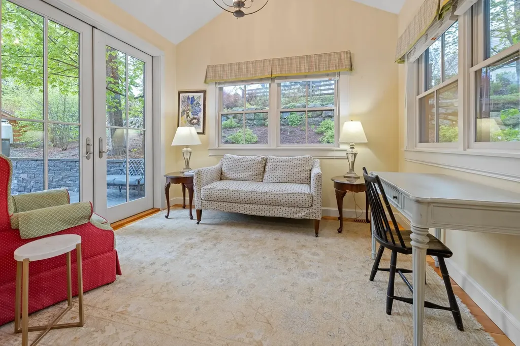 38 Maple Street Hanover NH 03755