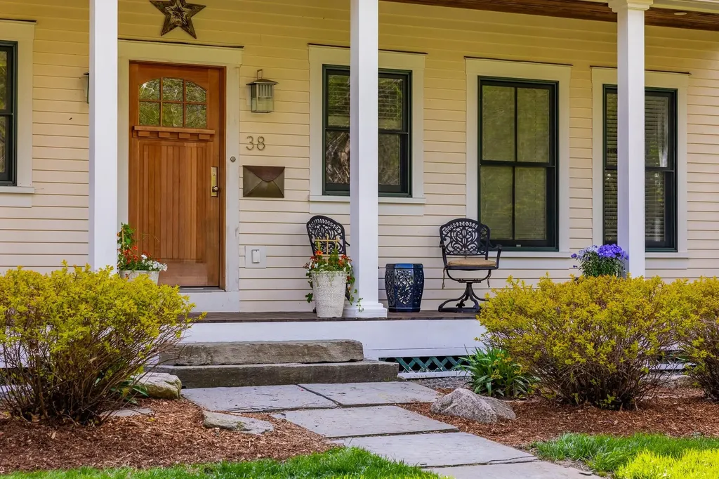 38 Maple Street Hanover NH 03755