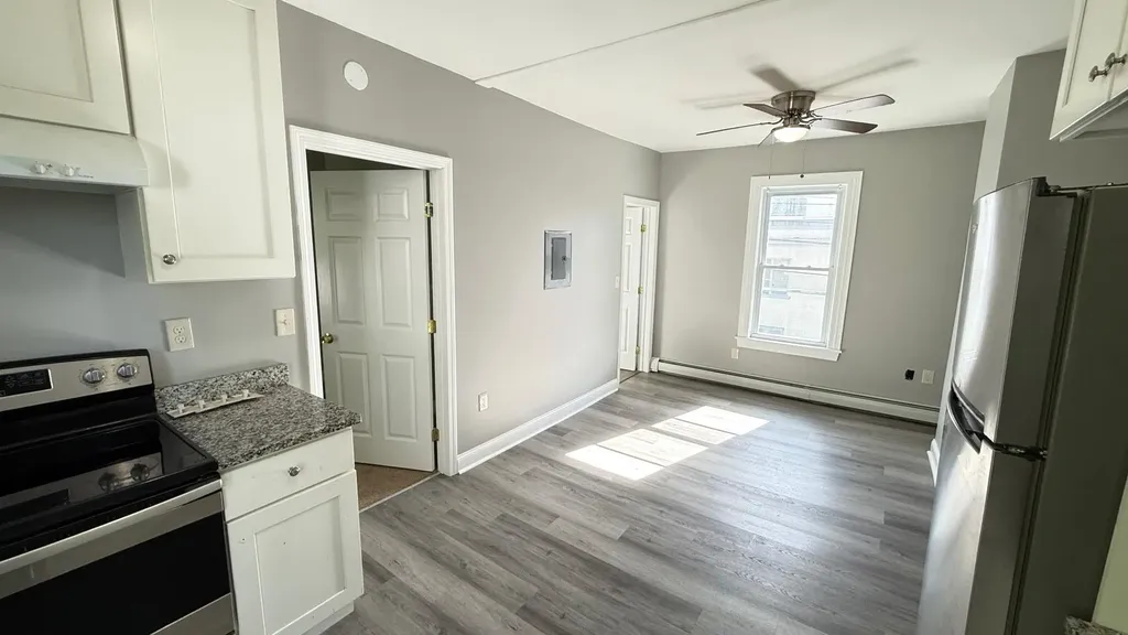 152 Pearl Street Manchester NH 03103