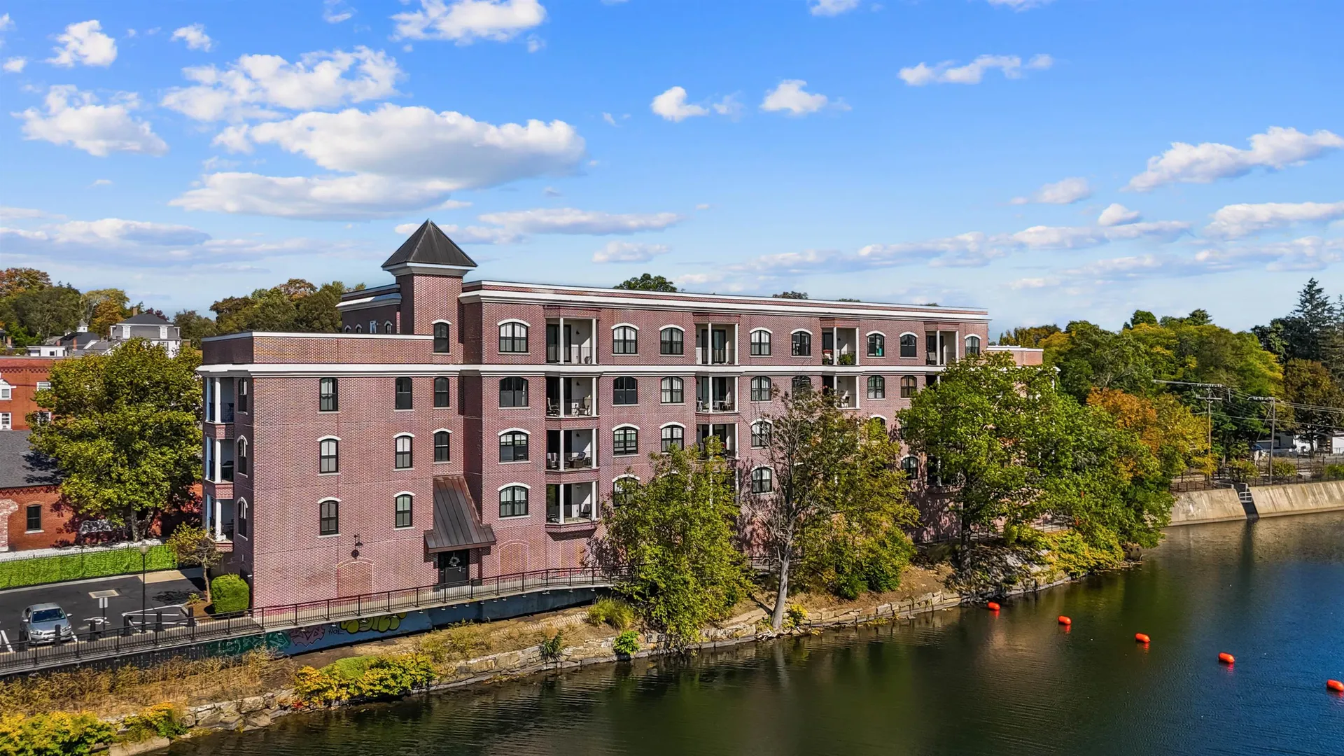 52 Main Street Nashua NH 03064