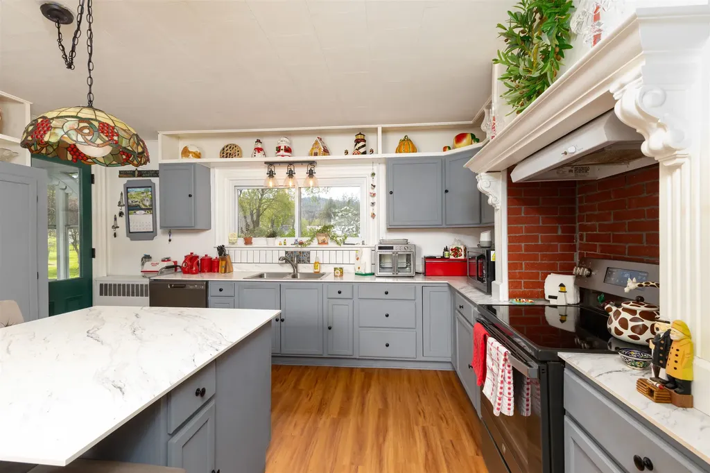 38 Elm Street Charlestown NH 03603