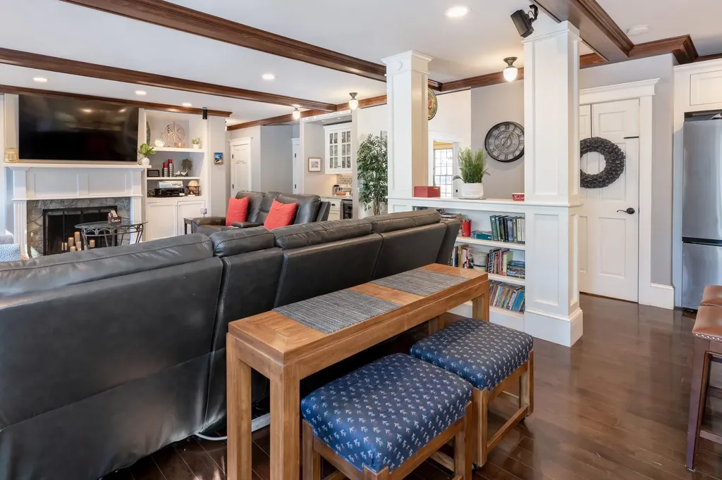 63 Sand Hill Road Gilford NH 03249