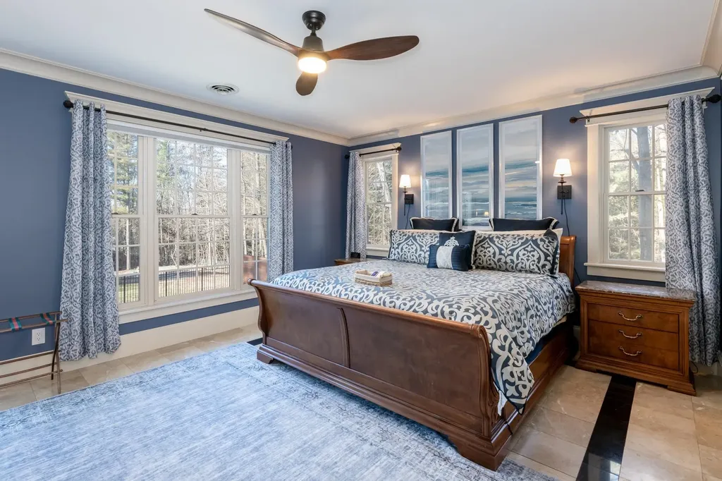 63 Sand Hill Road Gilford NH 03249