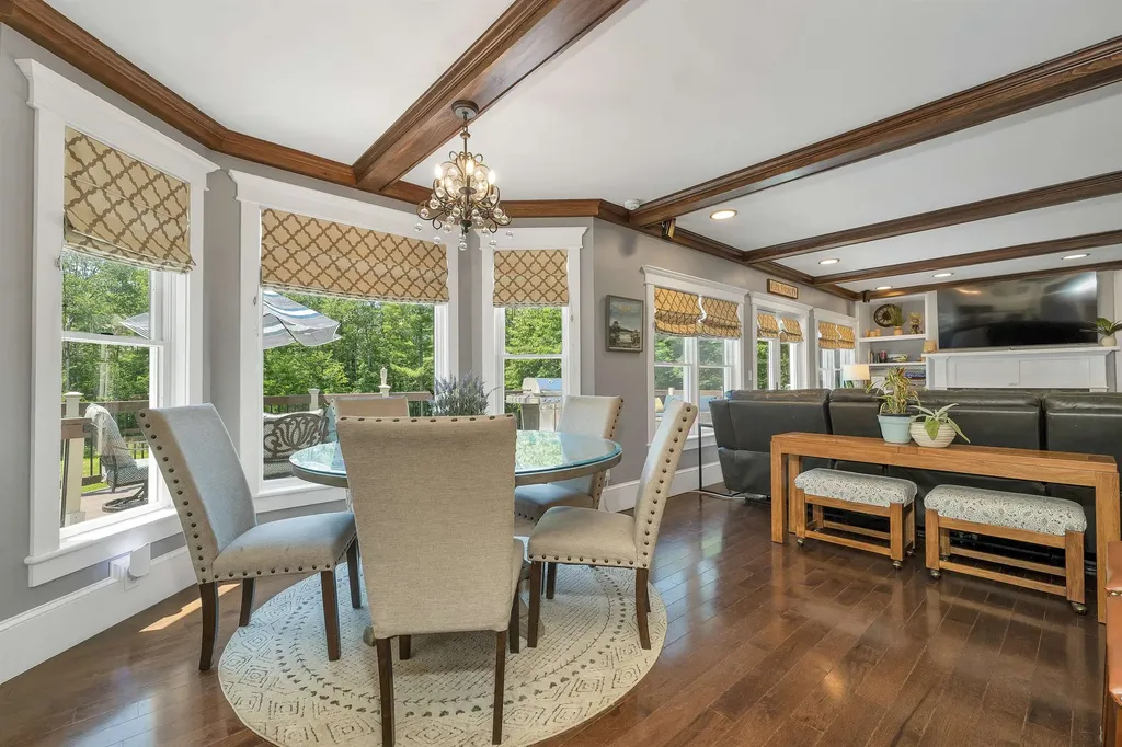 63 Sand Hill Road Gilford NH 03249