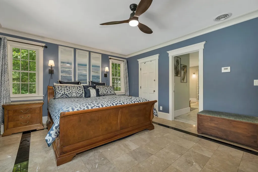 63 Sand Hill Road Gilford NH 03249