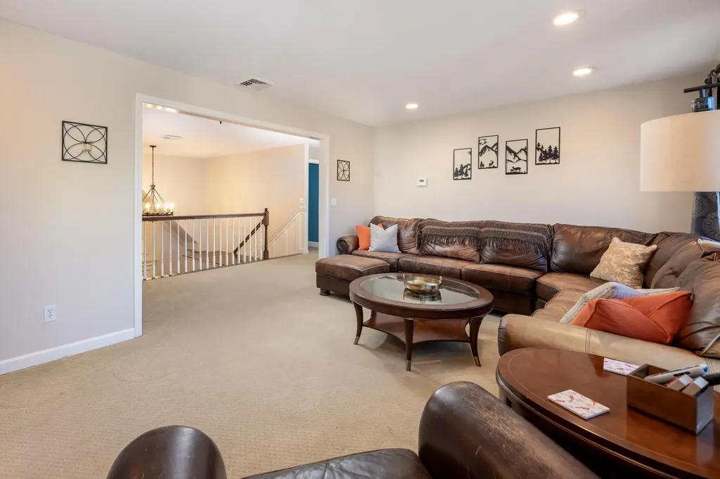 63 Sand Hill Road Gilford NH 03249