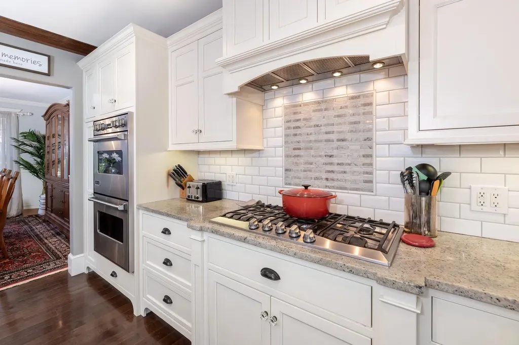 63 Sand Hill Road Gilford NH 03249