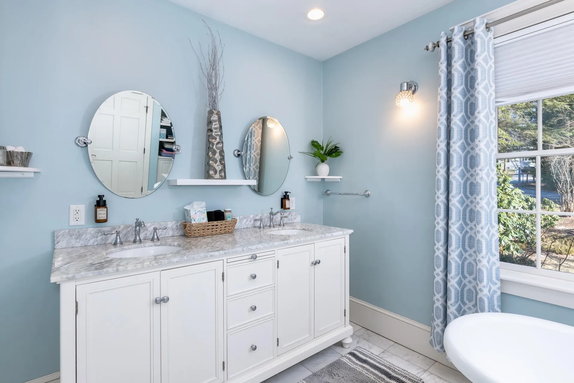 63 Sand Hill Road Gilford NH 03249