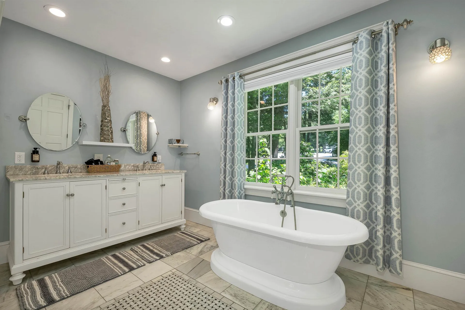 63 Sand Hill Road Gilford NH 03249