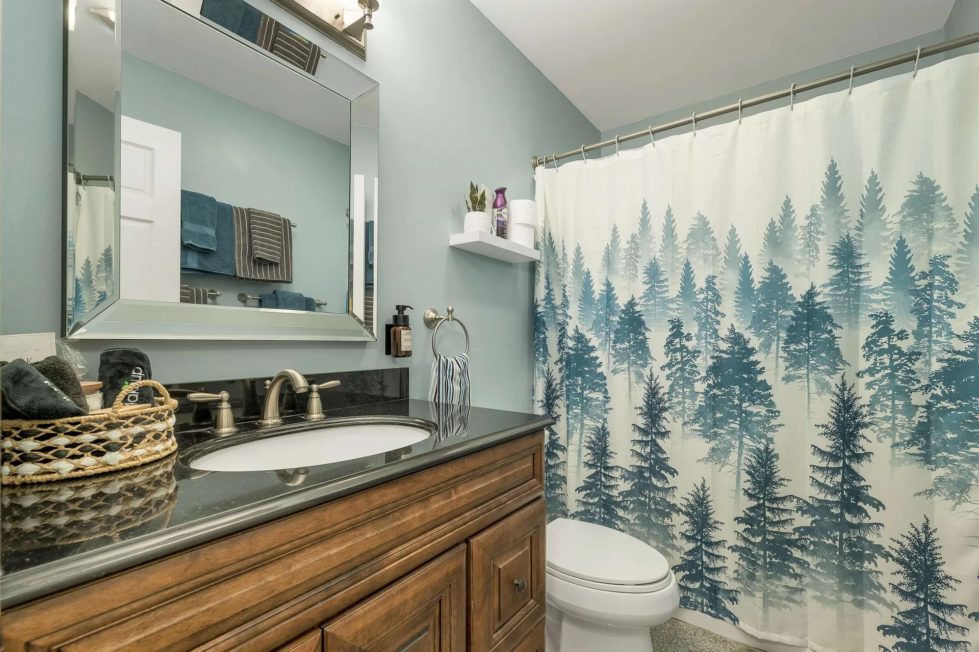 63 Sand Hill Road Gilford NH 03249