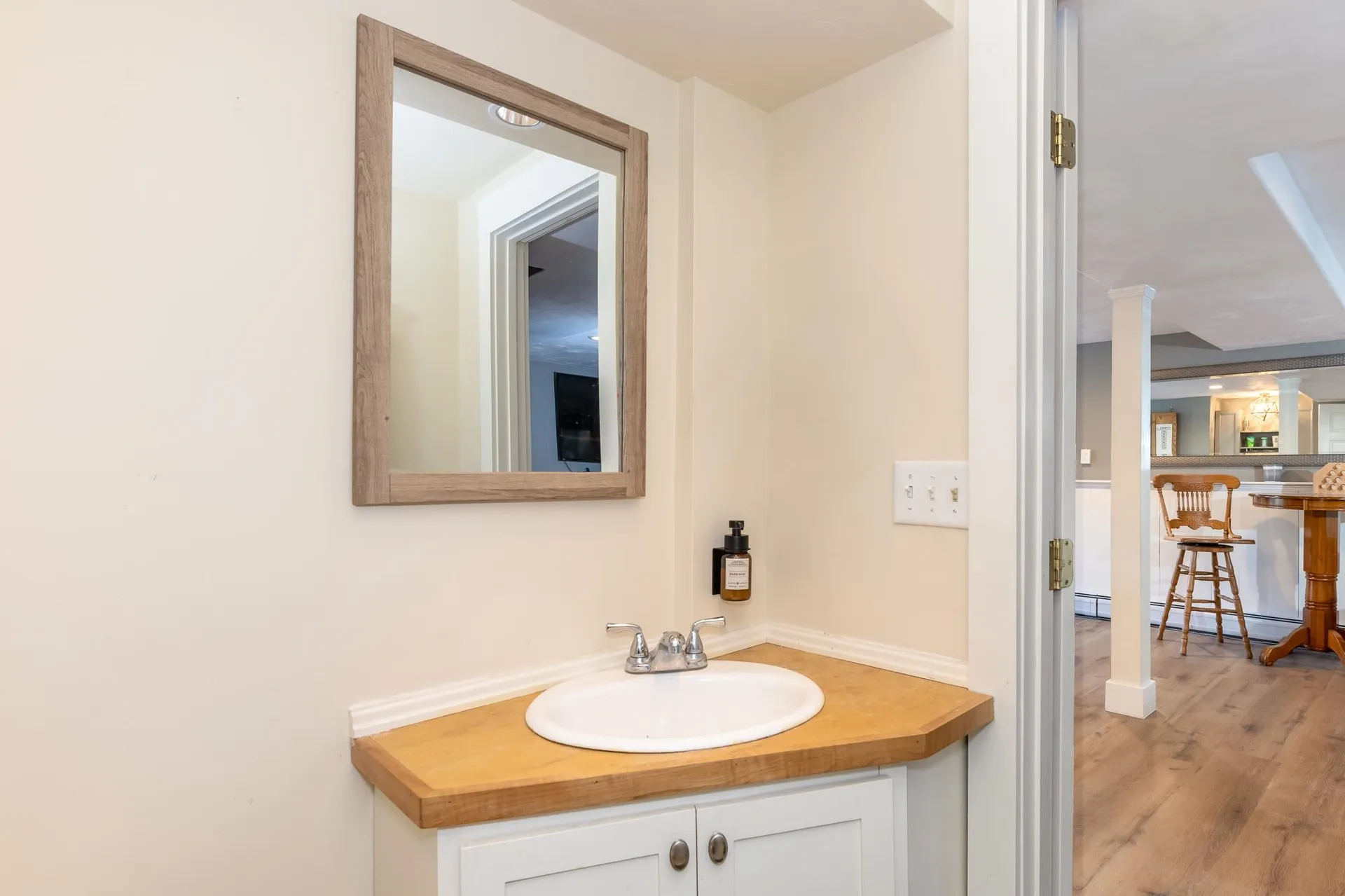 63 Sand Hill Road Gilford NH 03249