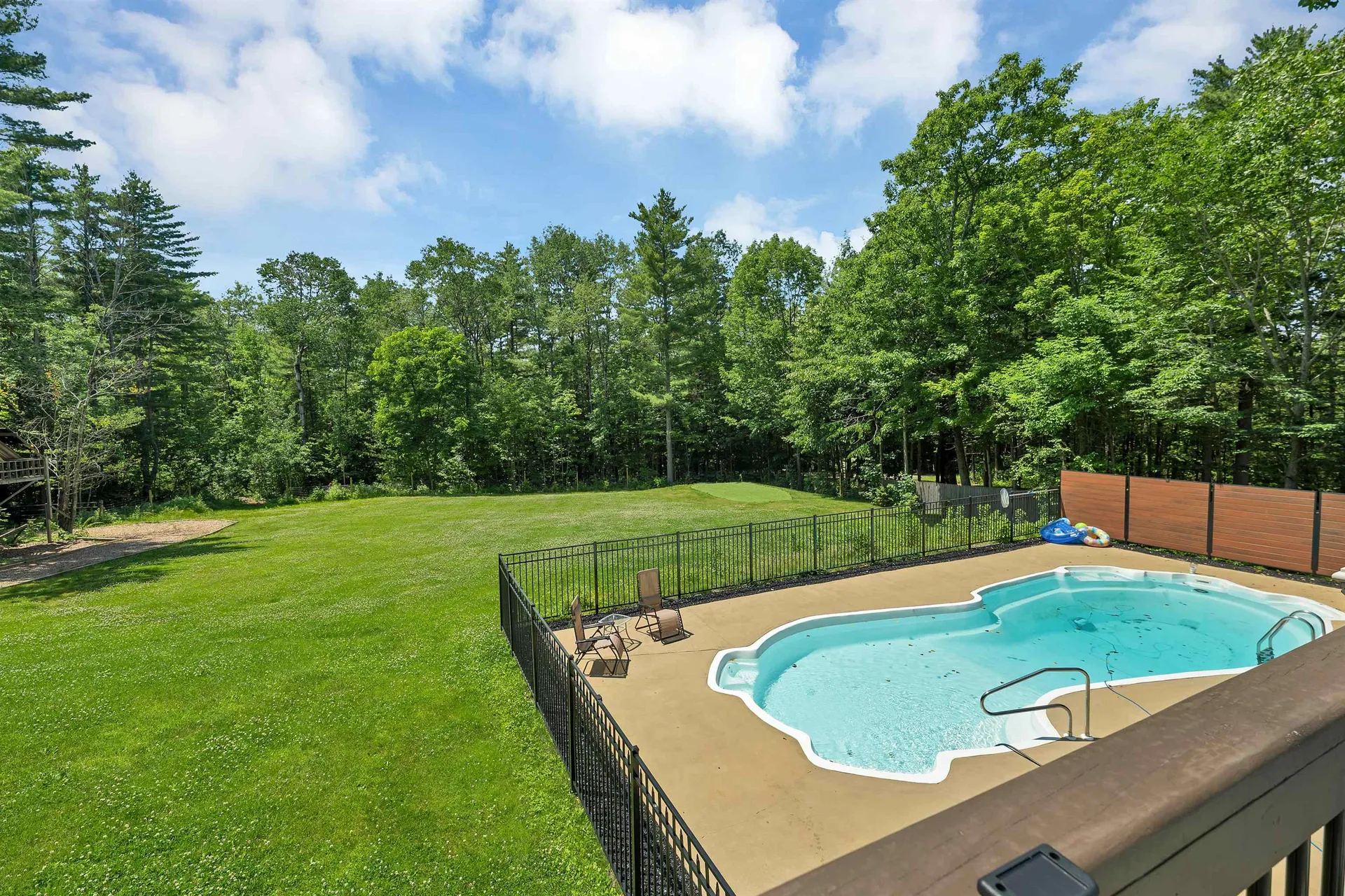 63 Sand Hill Road Gilford NH 03249
