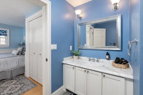 63 Sand Hill Road Gilford NH 03249
