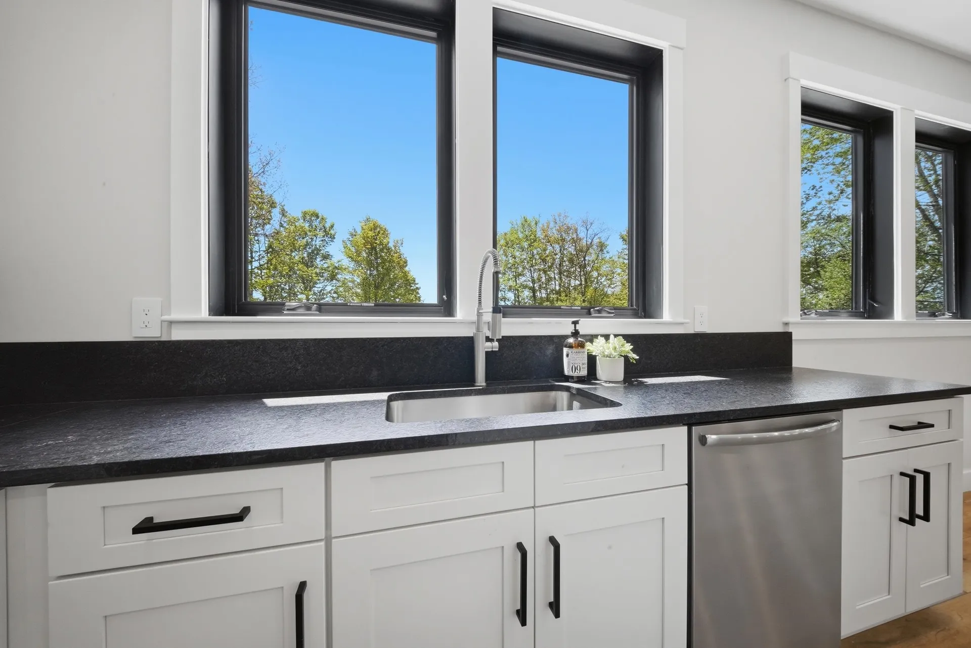 246 Jamestown Road Belmont NH 03220