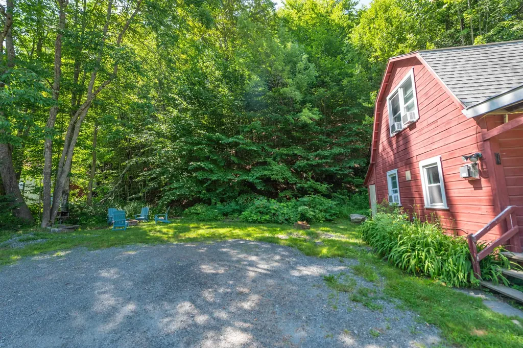 4850 Route 100 Wardsboro VT 05355