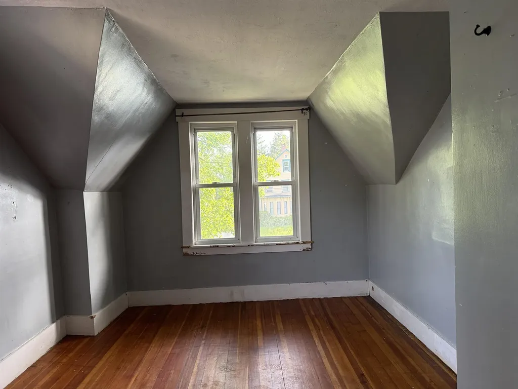 4 Skinner Street Claremont NH 03743