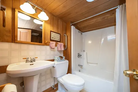 57 Darling Lane Barnet VT 05821