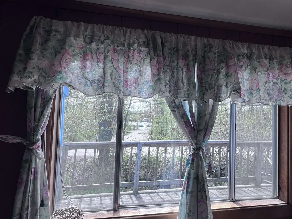 1 Spring Street Hillsborough NH 03244
