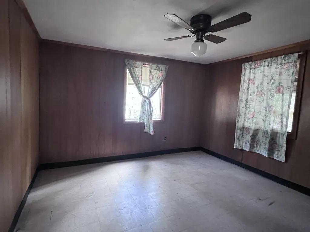 1 Spring Street Hillsborough NH 03244