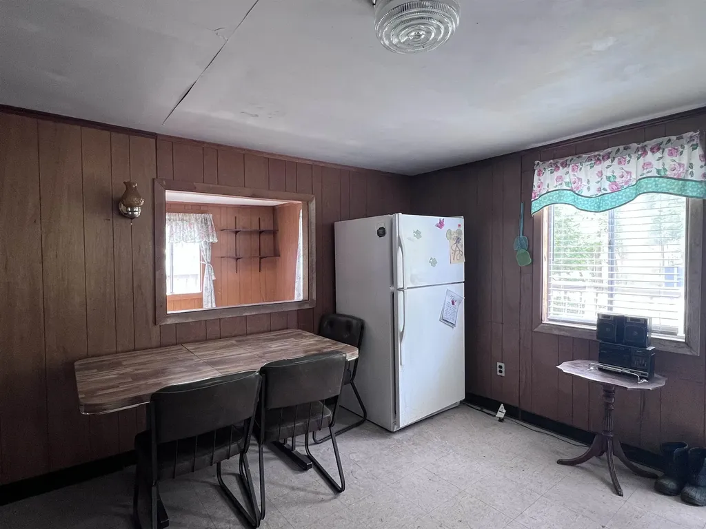 1 Spring Street Hillsborough NH 03244