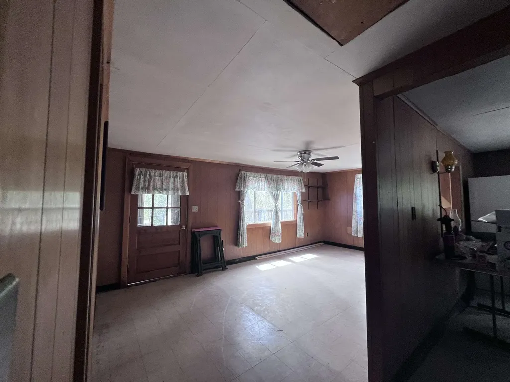 1 Spring Street Hillsborough NH 03244