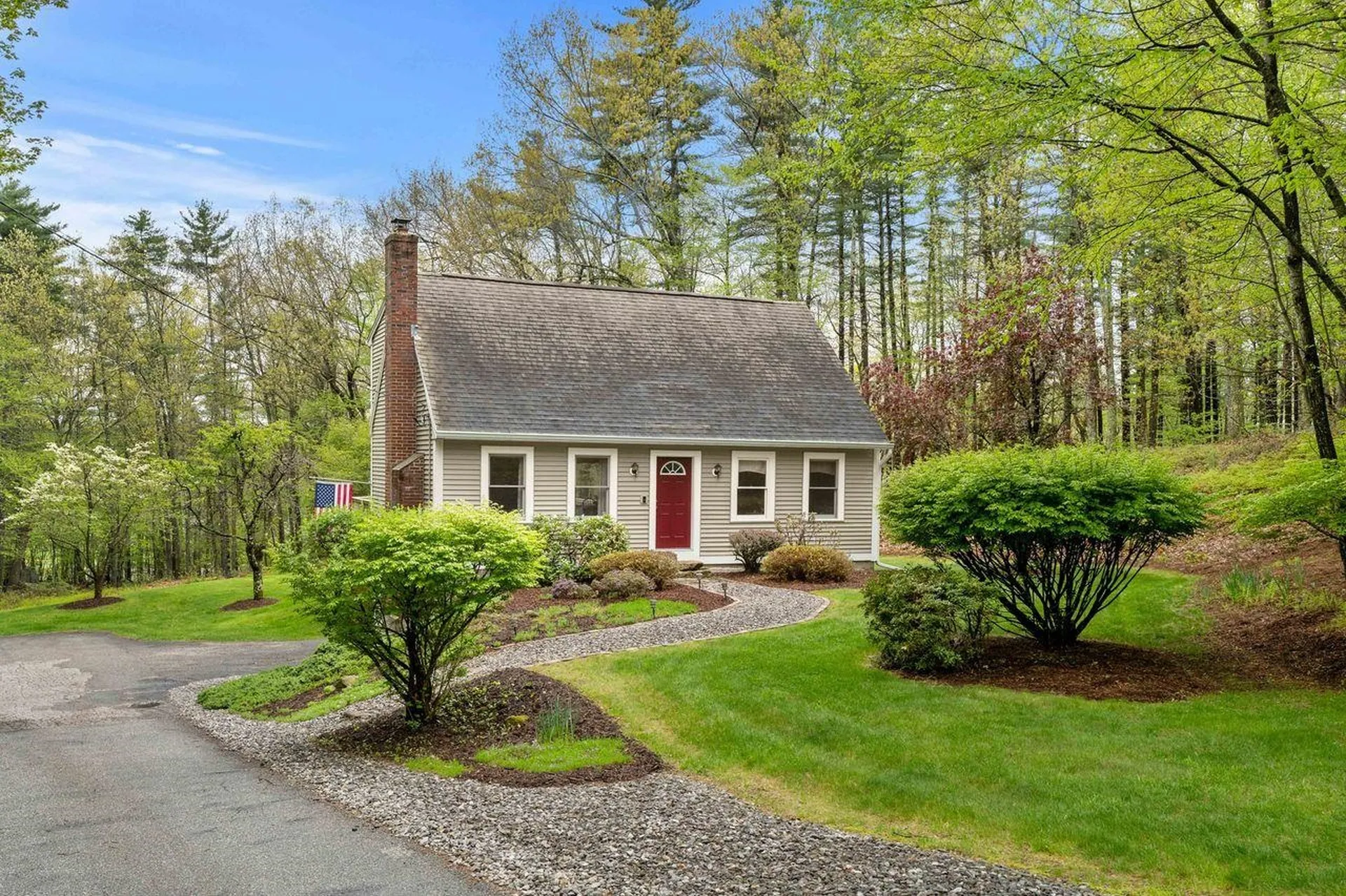 46 Pinecrest Drive Bedford NH 03110