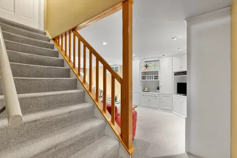 46 Pinecrest Drive Bedford NH 03110