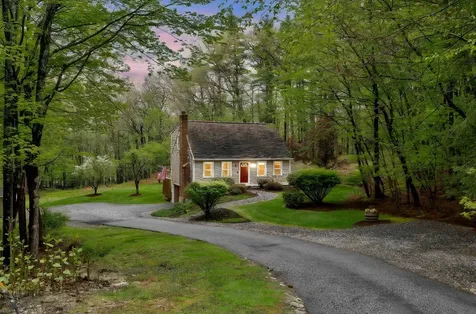 46 Pinecrest Drive Bedford NH 03110