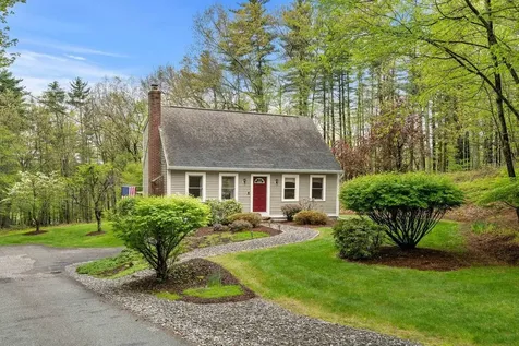 46 Pinecrest Drive Bedford NH 03110