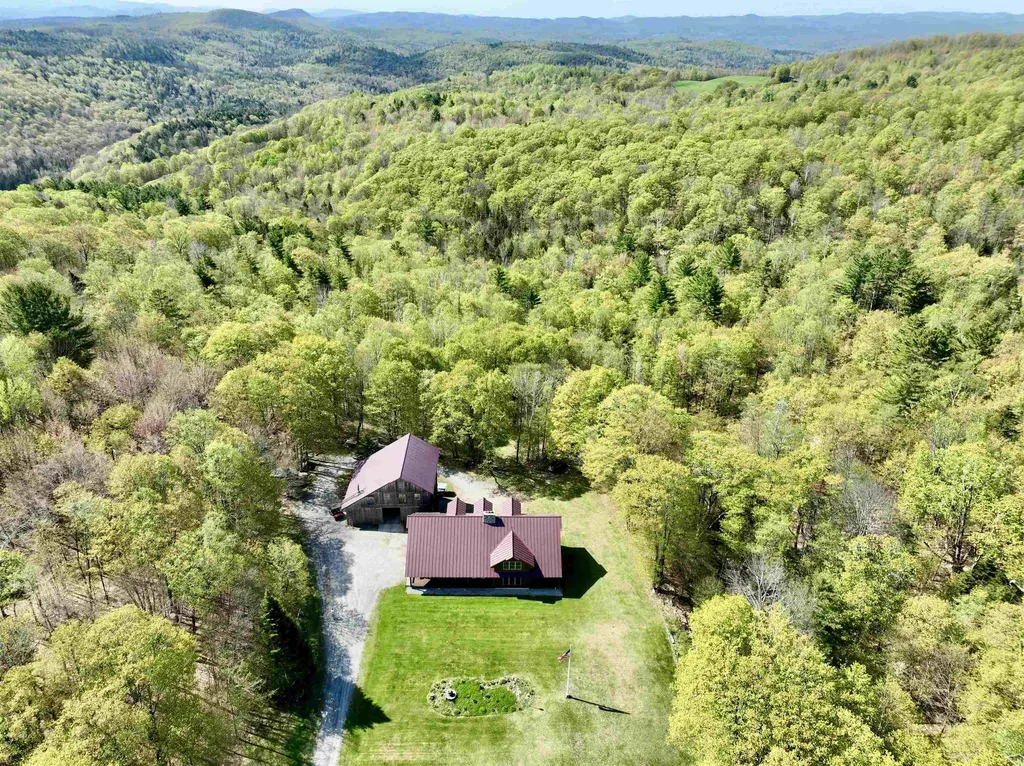 817 Topsham Road Newbury VT 05051