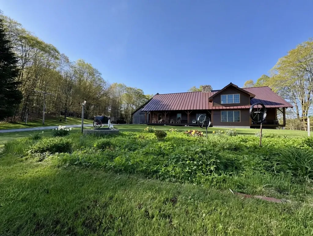 817 Topsham Road Newbury VT 05051
