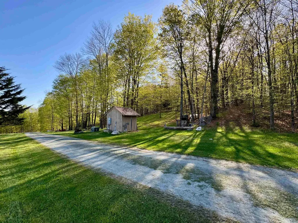 817 Topsham Road Newbury VT 05051