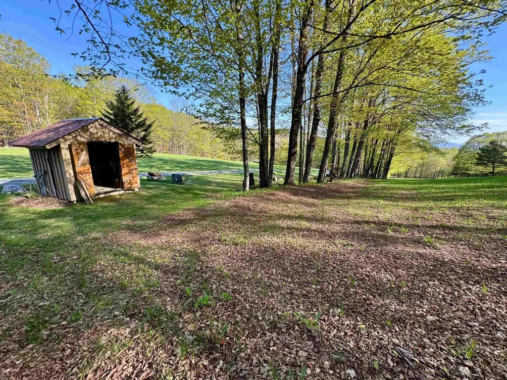 817 Topsham Road Newbury VT 05051