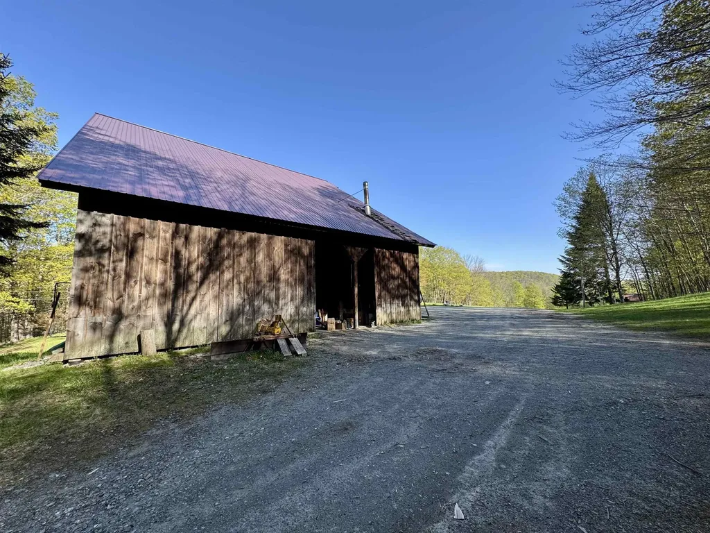 817 Topsham Road Newbury VT 05051
