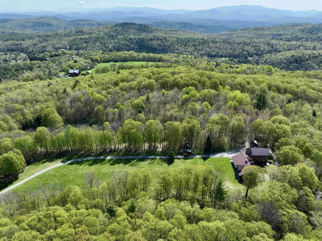 817 Topsham Road Newbury VT 05051