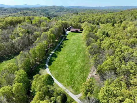 817 Topsham Road Newbury VT 05051