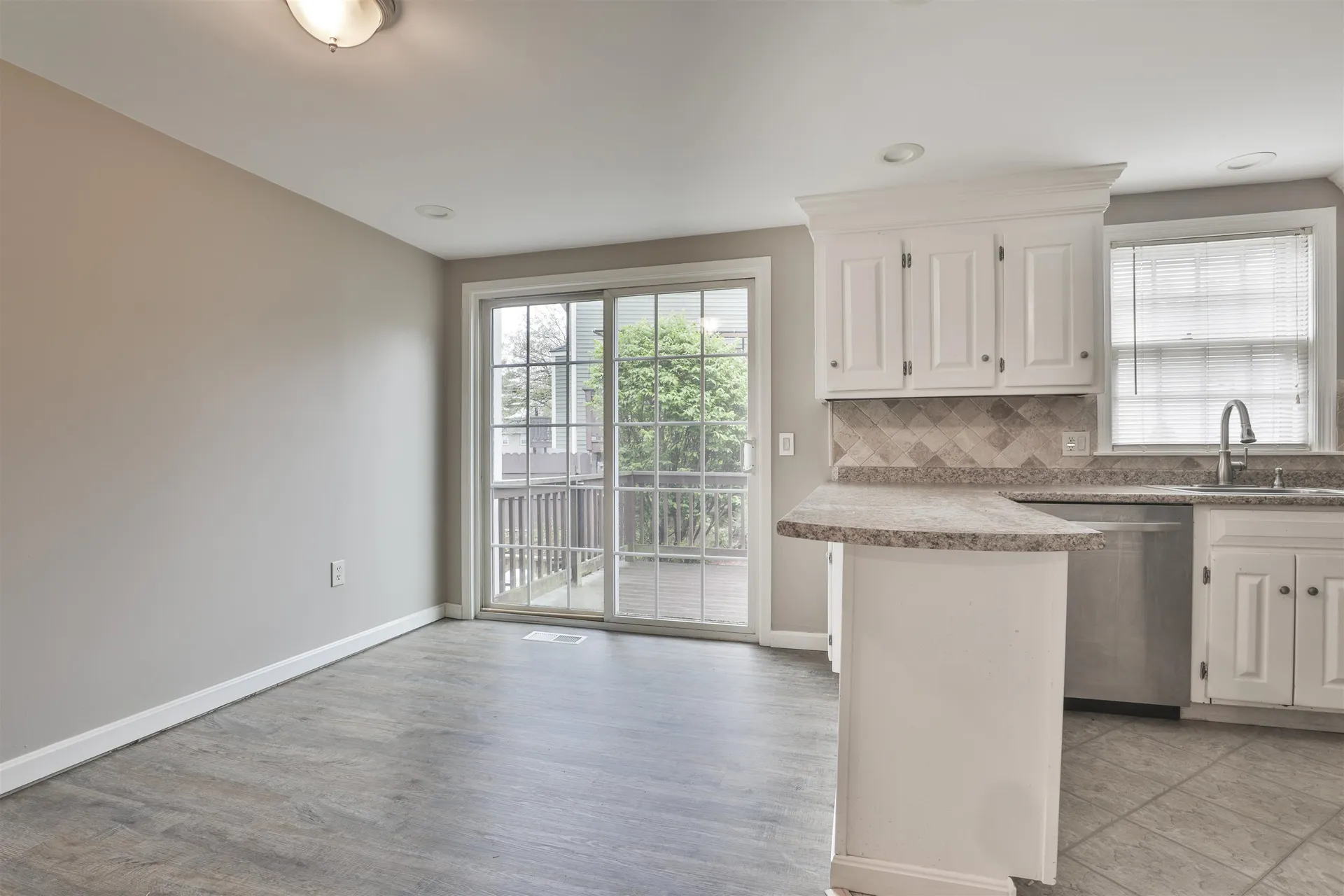 37 Cannongate Iii Road Nashua NH 03063