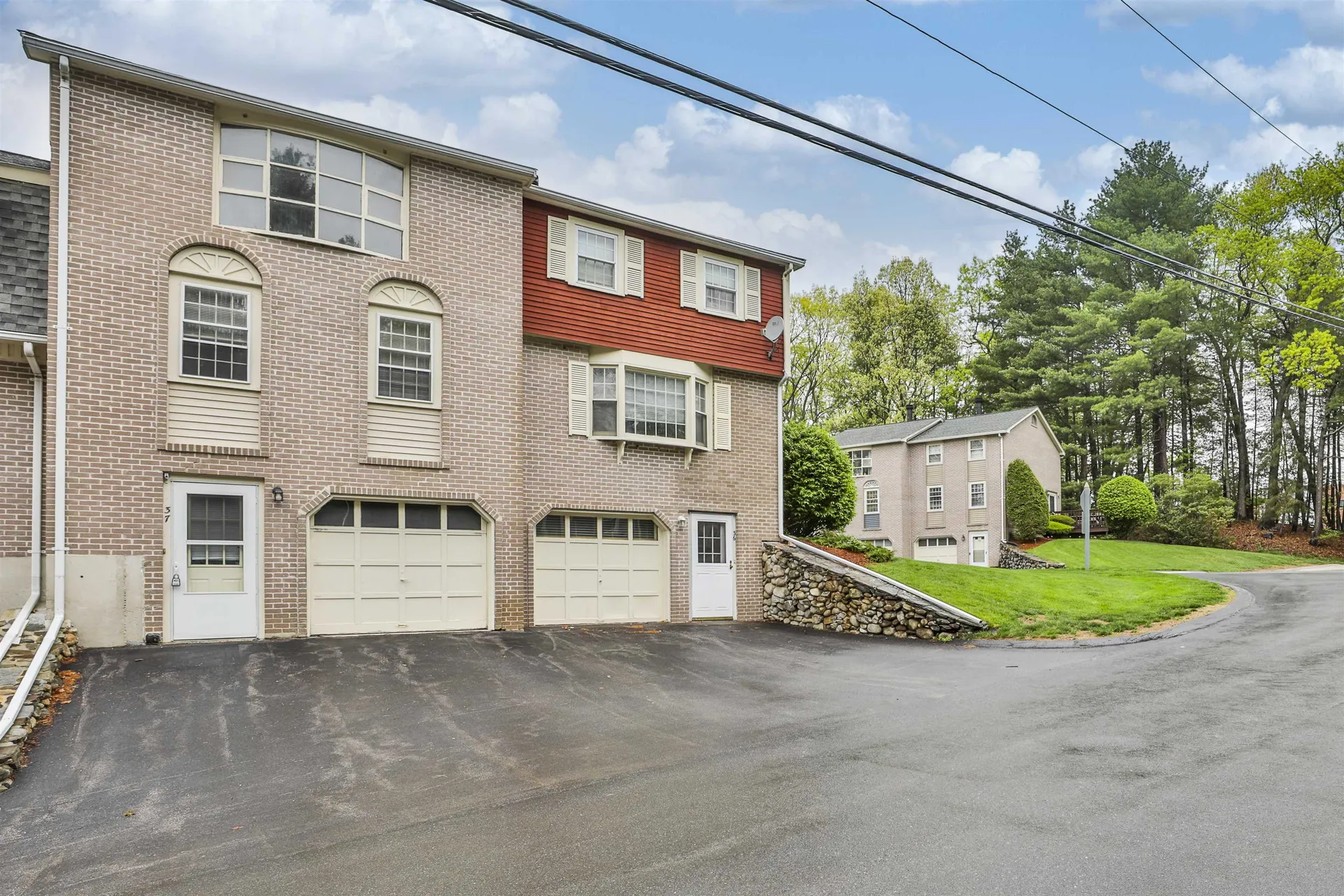 37 Cannongate Iii Road Nashua NH 03063