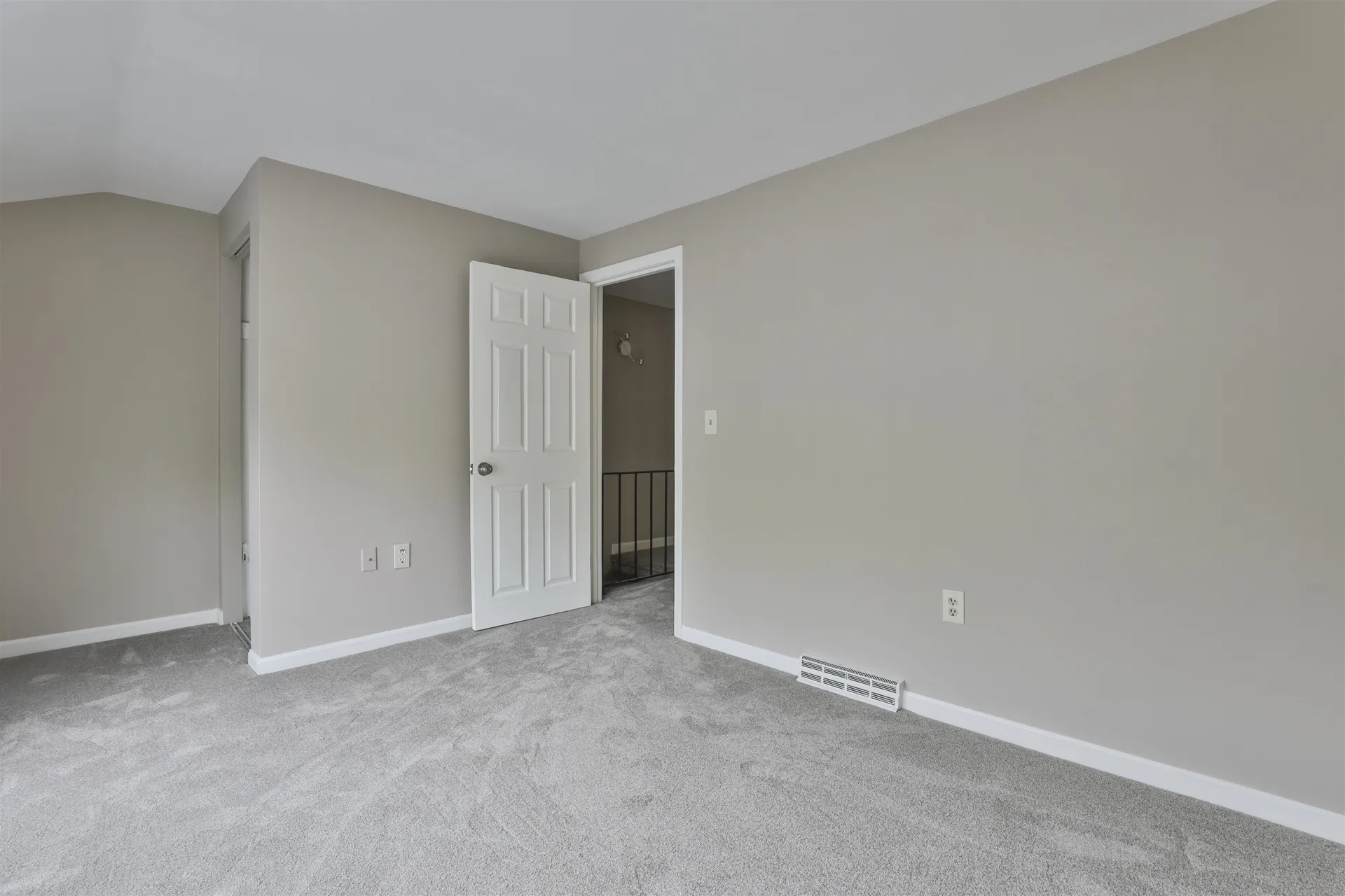 37 Cannongate Iii Road Nashua NH 03063