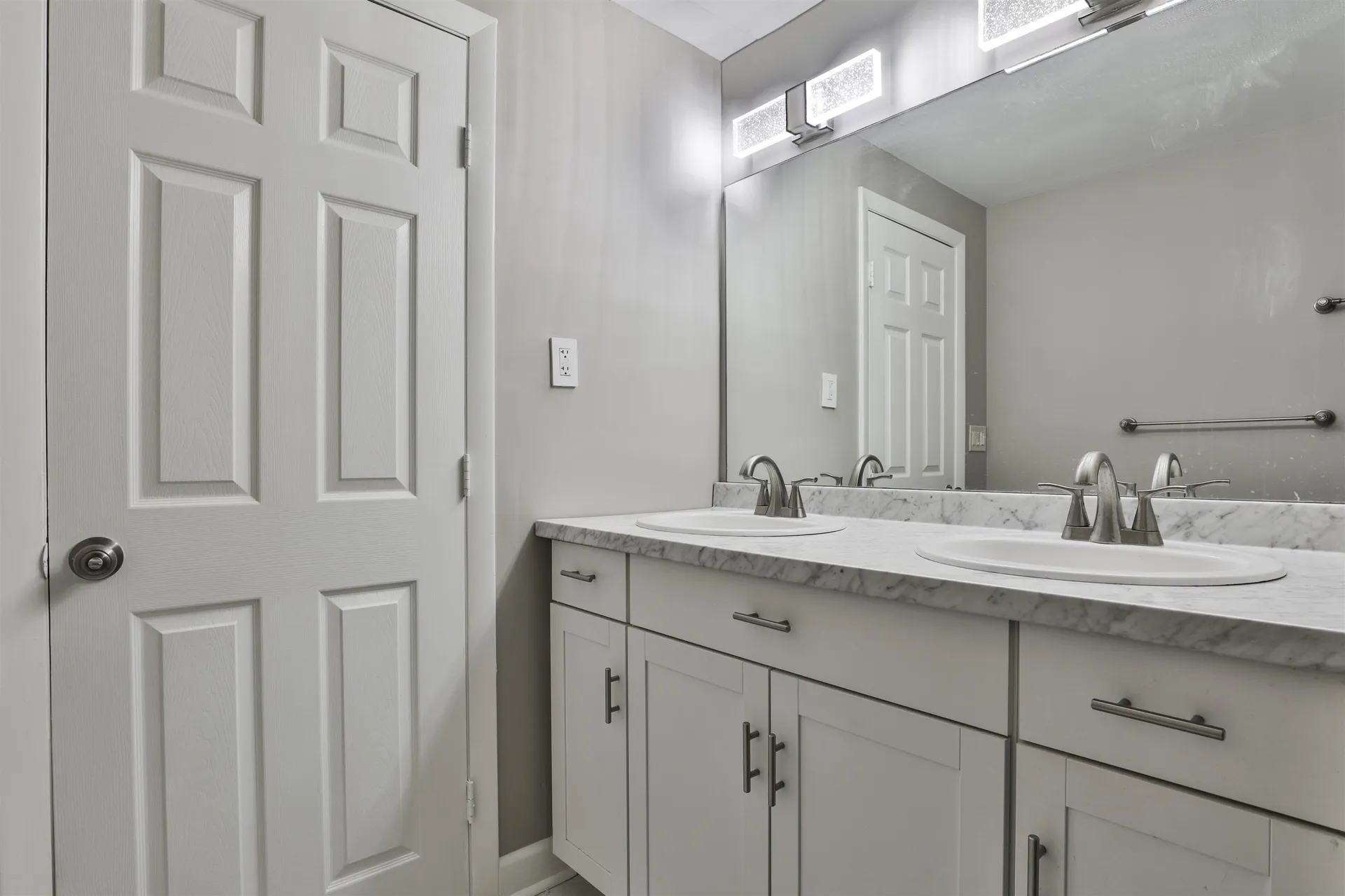 37 Cannongate Iii Road Nashua NH 03063