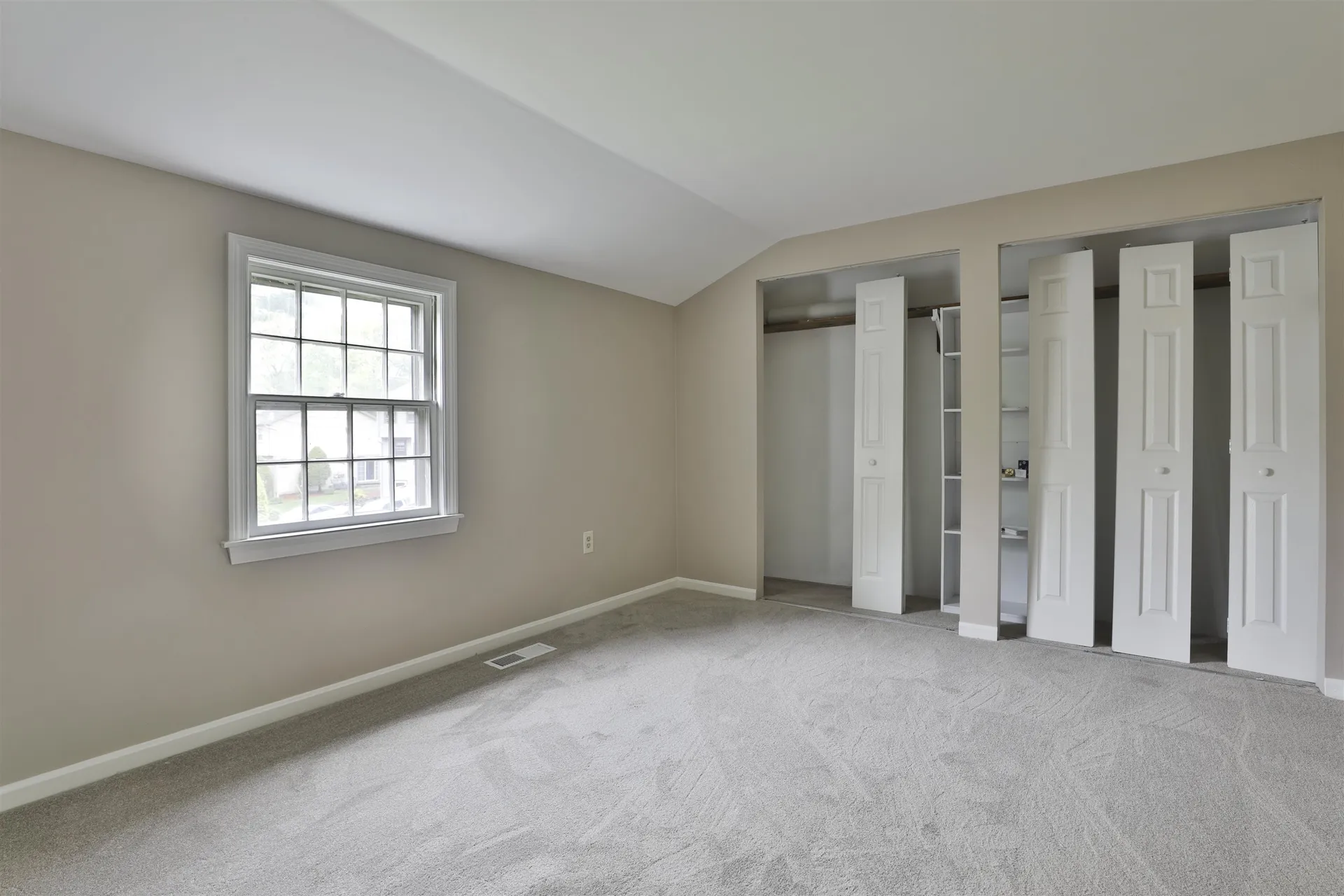 37 Cannongate Iii Road Nashua NH 03063