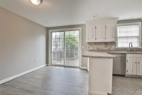 37 Cannongate Iii Road Nashua NH 03063