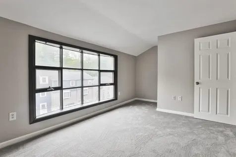 37 Cannongate Iii Road Nashua NH 03063