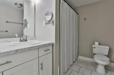 37 Cannongate Iii Road Nashua NH 03063