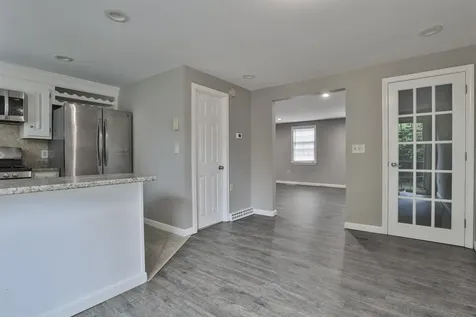 37 Cannongate Iii Road Nashua NH 03063