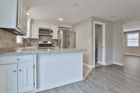 37 Cannongate Iii Road Nashua NH 03063