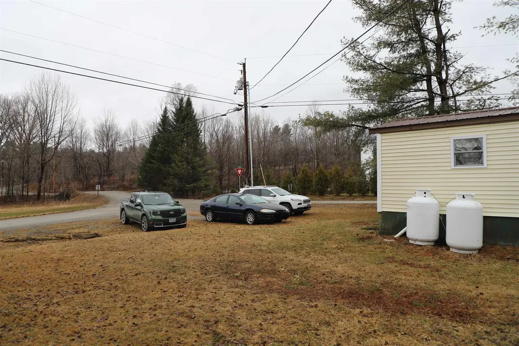 17 Robinson Road Lincoln VT 05443