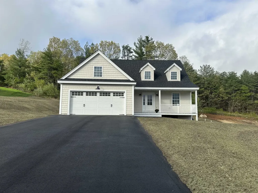 50 Thistlewood Drive Pelham NH 03076