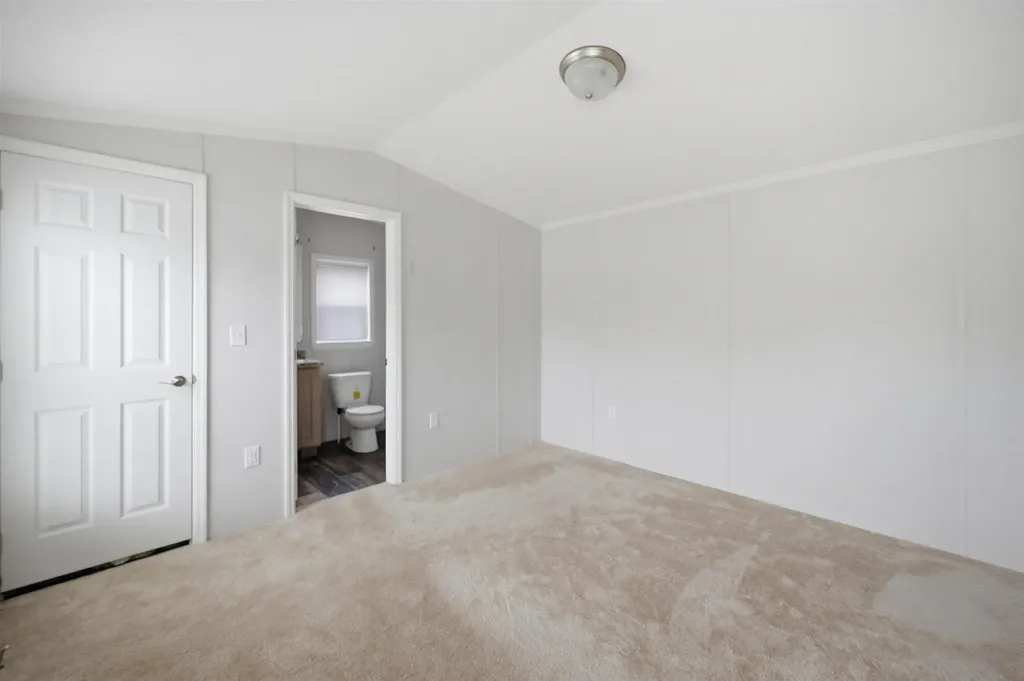 4 Roby Lane Lee NH 03861